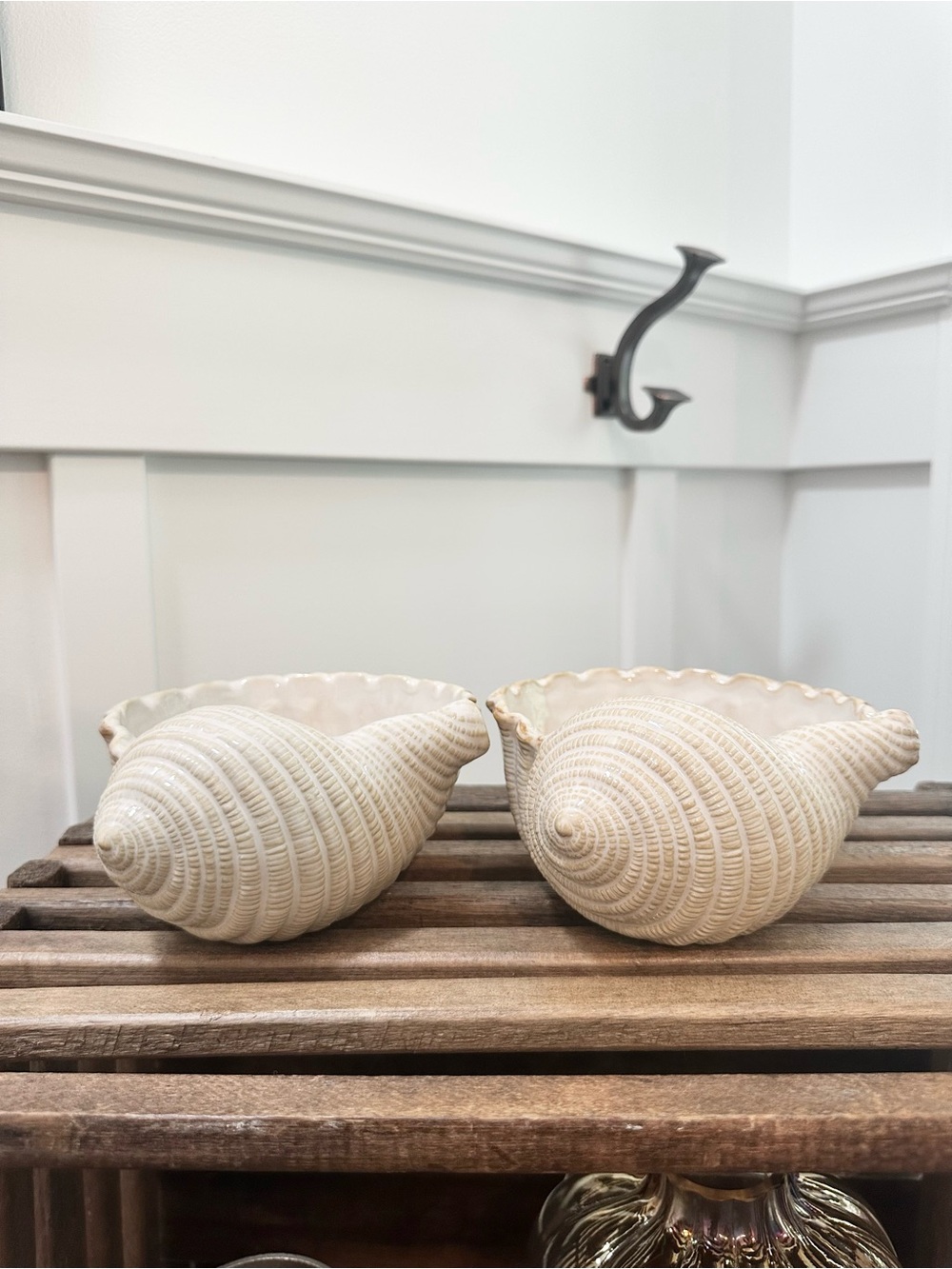 Decorative Ceramic Seashell Bowls - Cream Sonoma Life + Style Seaside Beach 6-7”